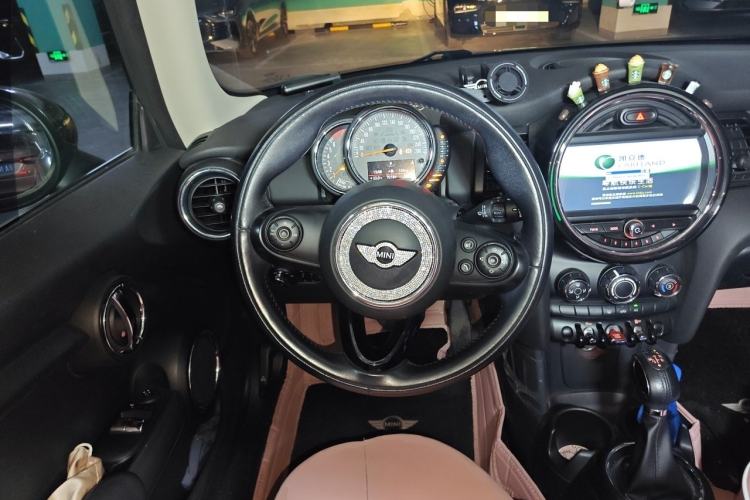 Used MINI 2016 1.2T ONE Pioneer Edition Steering Wheel