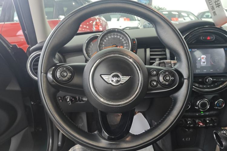 Used MINI 2016 1.2T ONE Pioneer Edition Five-Door Version Steering Wheel