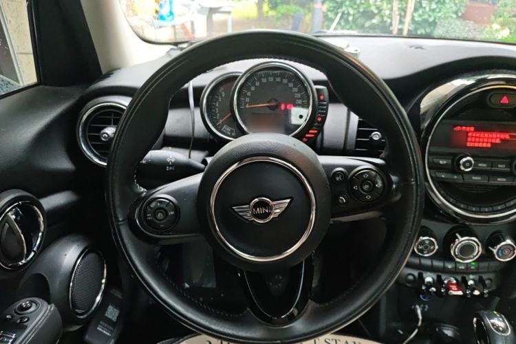 Used MINI 2016 1.2T ONE Pioneer Edition Five-Door Version Steering Wheel