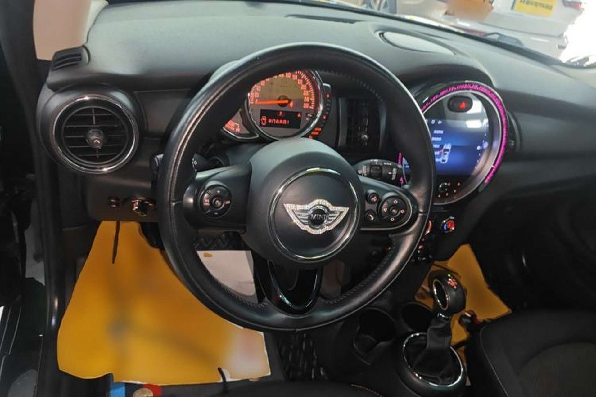 Used MINI 2016 1.2T ONE Pioneer Edition Steering Wheel