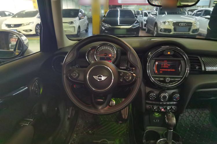 Used MINI 2016 2.0T COOPER S Five-Door Edition Steering Wheel