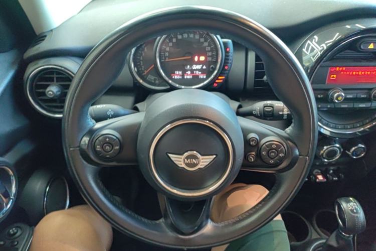 Used MINI 2016 1.2T ONE Pioneer Edition Five-Door Version Steering Wheel