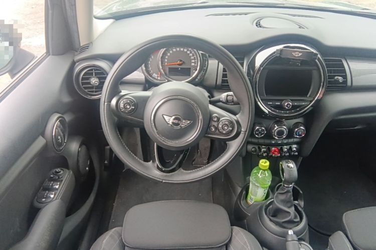 Used MINI 2016 1.5T COOPER Five-Door Edition Steering Wheel