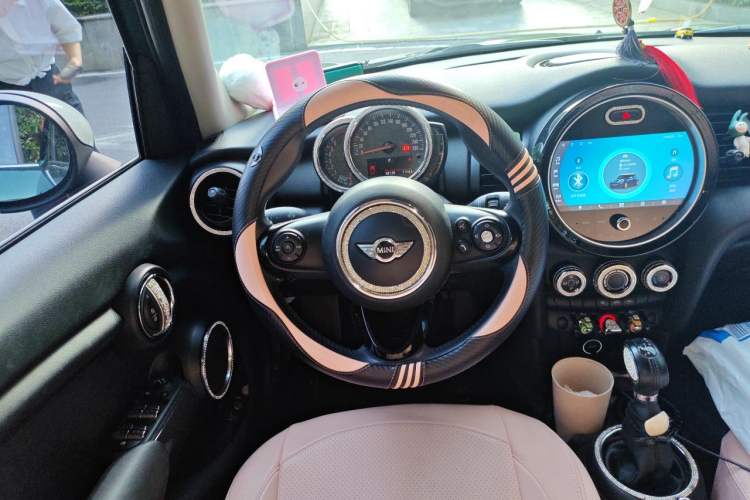 Used MINI 2016 1.2T ONE Pioneer Edition Five-Door Version Steering Wheel
