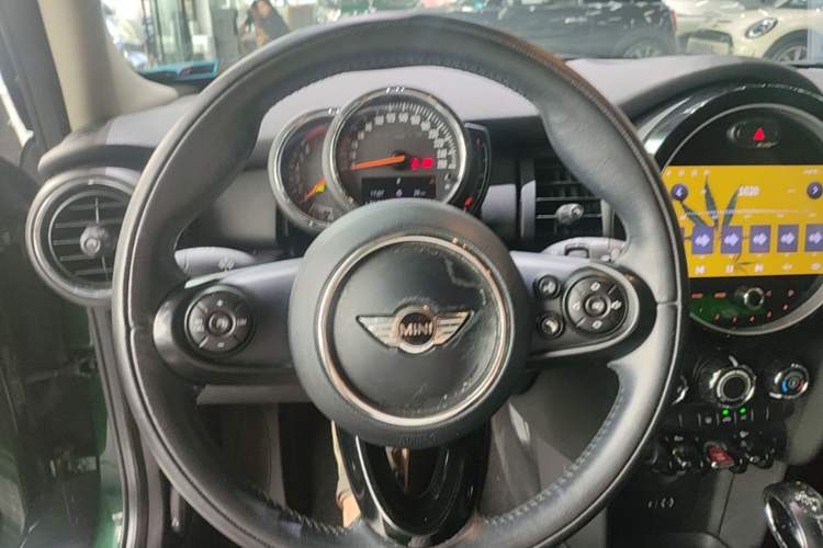 Used MINI 2016 1.2T ONE Pioneer Edition Five-Door Version Steering Wheel