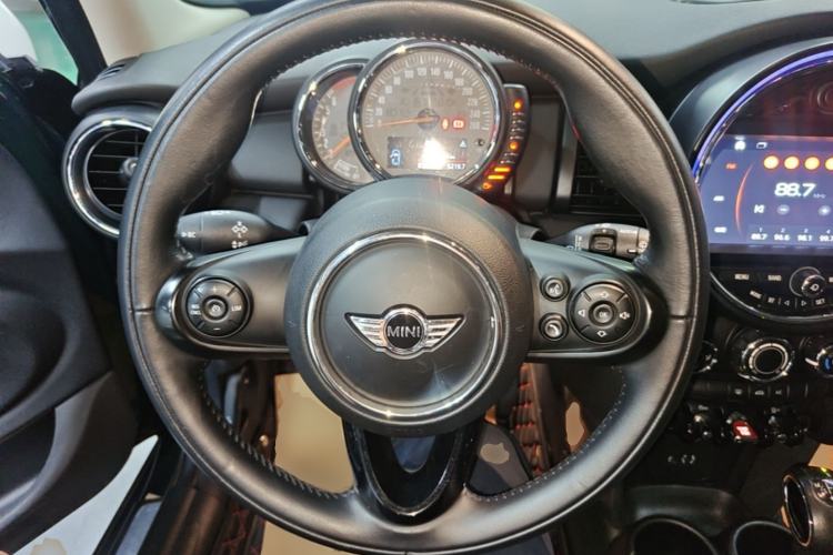 Used MINI 2016 1.2T ONE Pioneer Edition Five-Door Version Steering Wheel