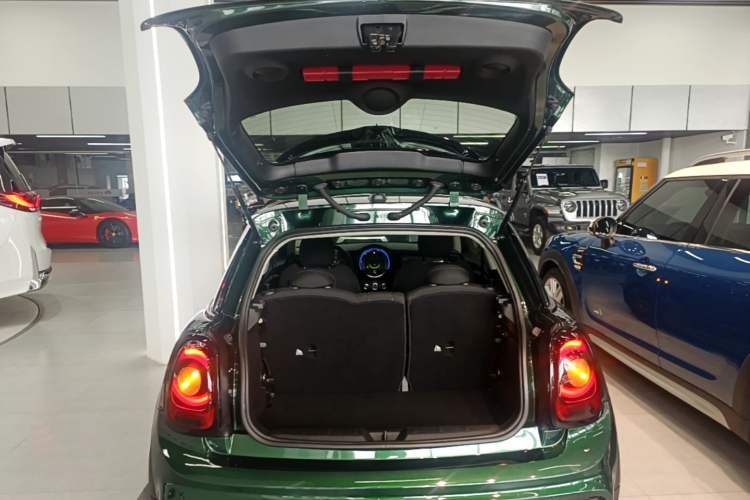 Used MINI 2016 1.5T COOPER Trunk
