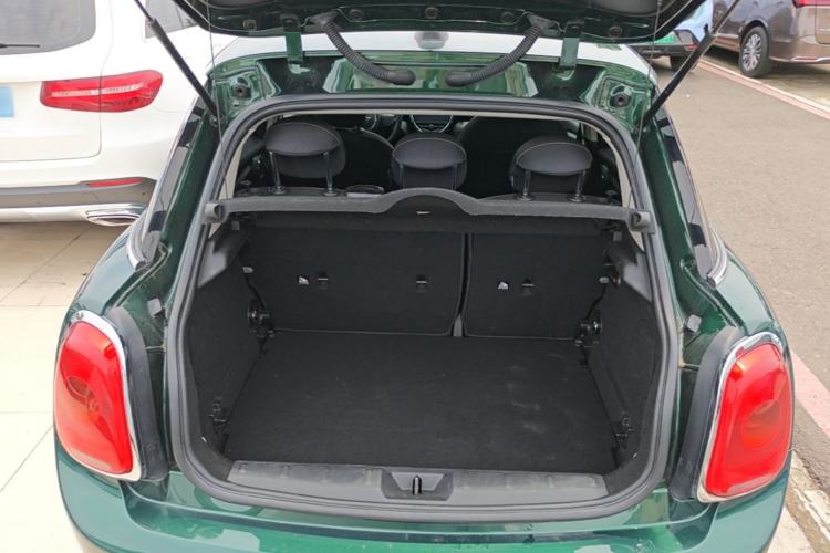 Used MINI 2016 1.2T ONE Five-Door Edition Trunk
