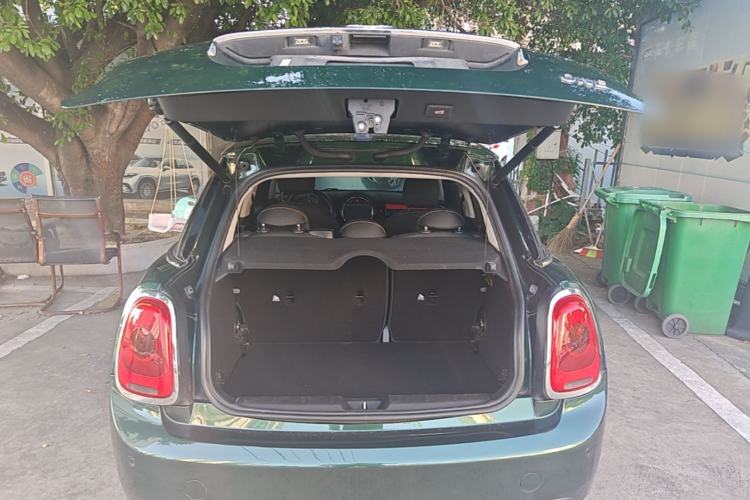 Used MINI 2016 1.2T ONE Pioneer Edition Five-Door Version Trunk