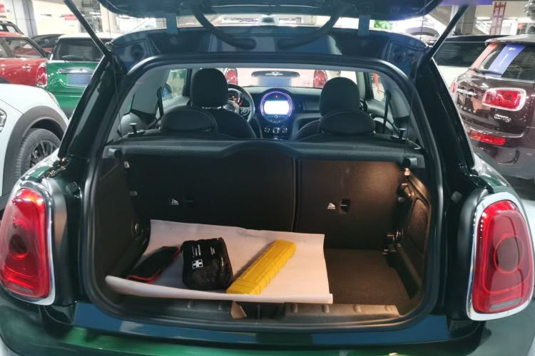 Used MINI 2016 1.2T ONE Pioneer Edition Trunk