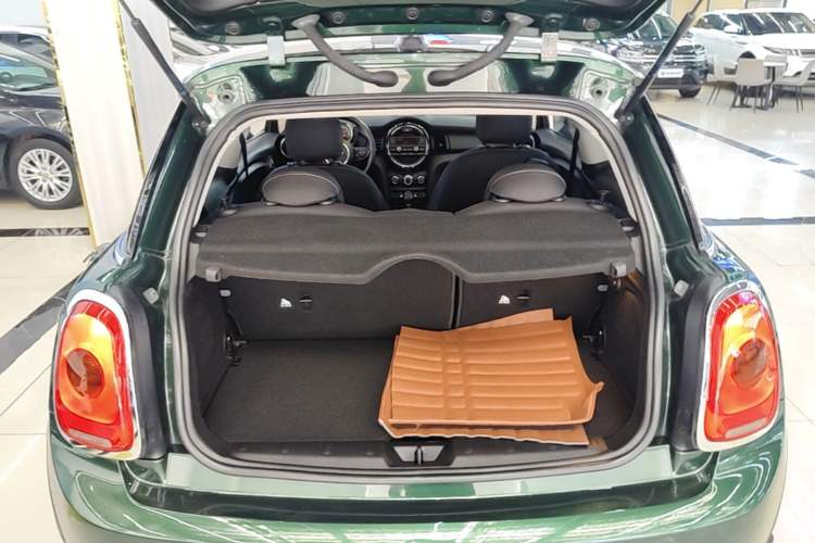 Used MINI 2016 1.2T ONE Pioneer Edition Trunk