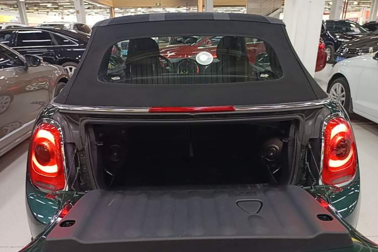 Used MINI 2016 2.0T COOPER S CABRIO Trunk