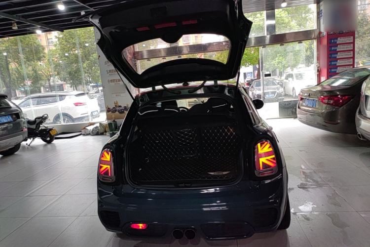 Used MINI 2016 1.2T ONE Five-Door Edition Trunk