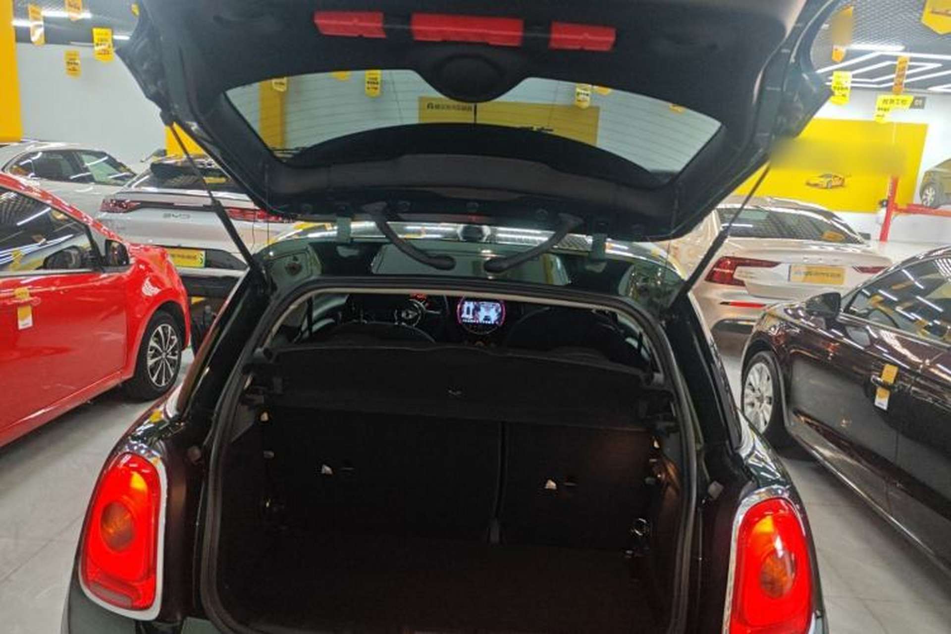 Used MINI 2016 1.2T ONE Pioneer Edition Trunk