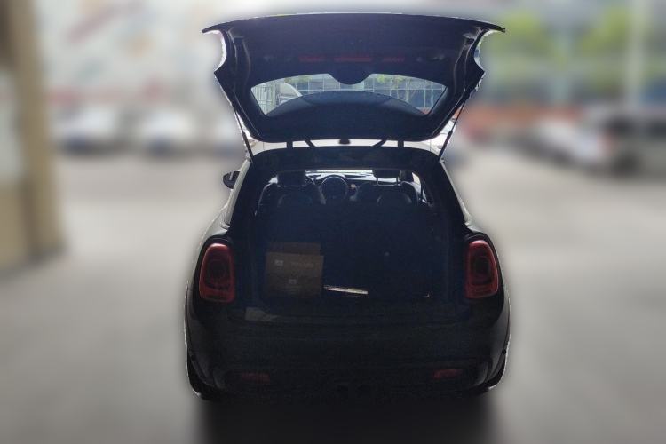 Used MINI 2016 2.0T COOPER S Performance-oriented Trunk