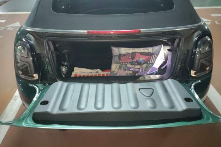 Used MINI 2016 1.5T COOPER CABRIO Trunk
