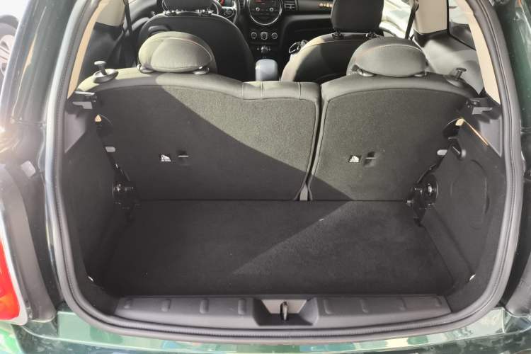 Used MINI 2016 1.2T ONE Pioneer Edition Trunk
