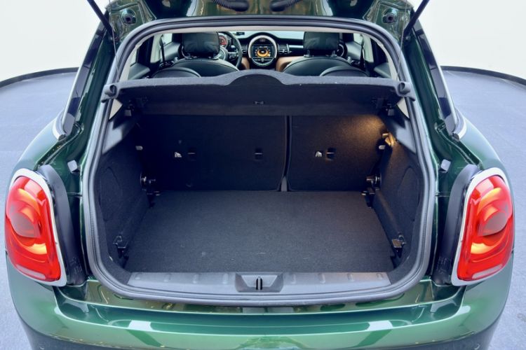 Used MINI 2016 2.0T COOPER S SEVEN Five-Door Edition Trunk
