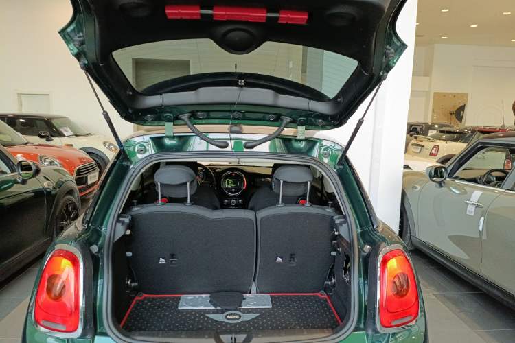 Used MINI 2016 1.5T COOPER Trunk