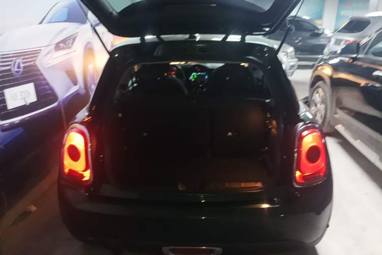 Used MINI 2016 1.2T ONE Pioneer Edition Trunk