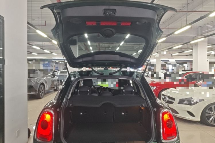 Used MINI 2016 1.2T ONE Pioneer Edition Five-Door Version Trunk