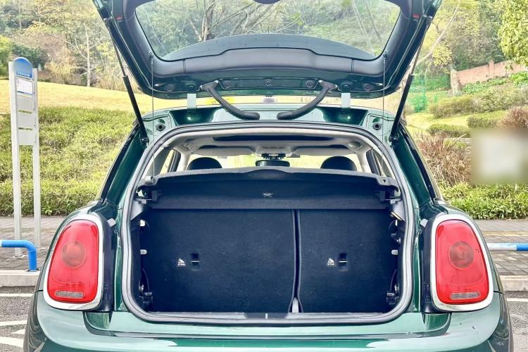 Used MINI 2016 1.2T ONE Pioneer Edition Trunk