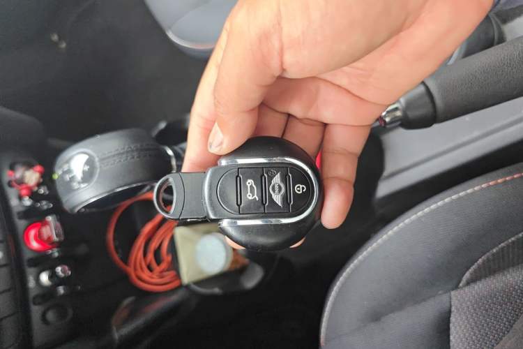 Used MINI 2016 1.2T ONE Pioneer Edition Vehicle Key