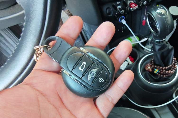 Used MINI 2016 1.2T ONE Pioneer Edition Vehicle Key