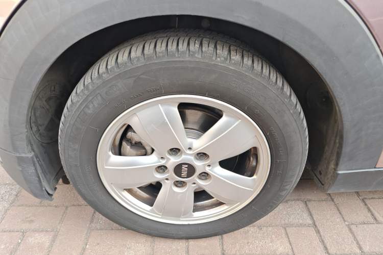 Used MINI 2016 1.2T ONE Five-Door Edition Left Front Wheel Hub