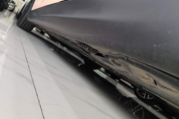 Used MINI 2016 1.2T ONE Pioneer Edition Five-Door Version Left Side Sill