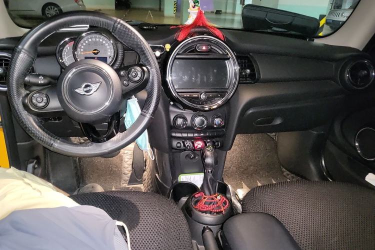 Used MINI 2016 1.2T ONE Pioneer Edition Center Console