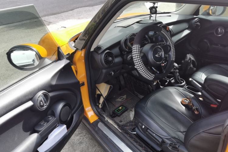 Used MINI 2016 1.2T ONE Driver Seat