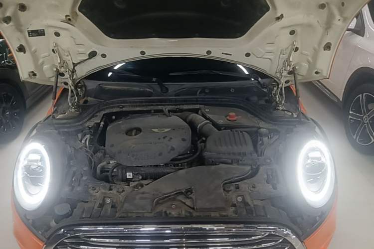 Used MINI 2016 1.2T ONE Pioneer Edition Five-Door Version Engine Bay