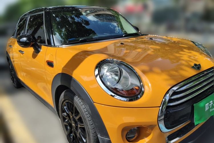 Used MINI 2016 1.5T COOPER Pioneer Edition Five-Door Model Front Right 45 Deg