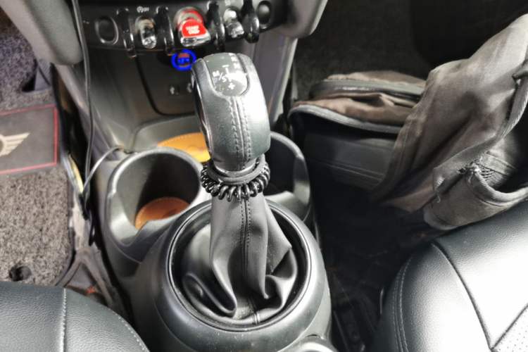 Used MINI 2016 1.2T ONE Gear Lever