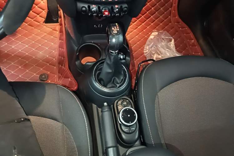 Used MINI 2016 1.2T ONE Gear Lever