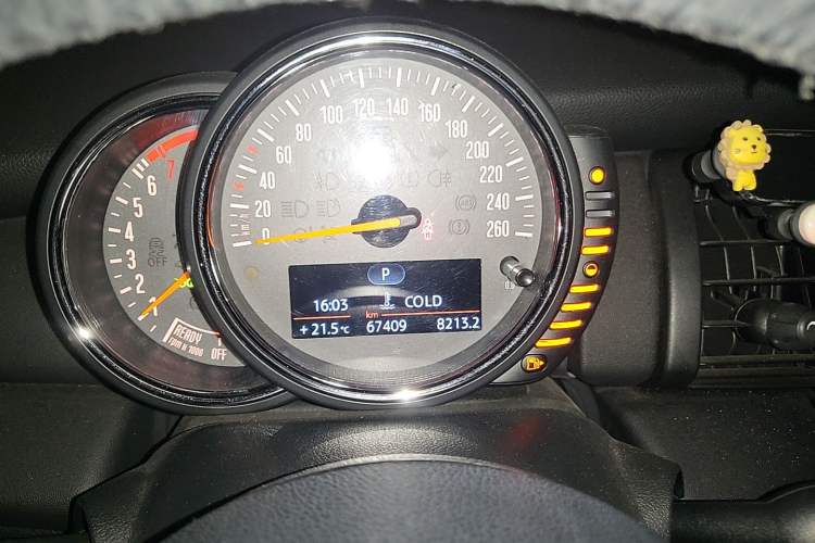 Used MINI 2016 1.2T ONE Pioneer Edition Instrument Cluster