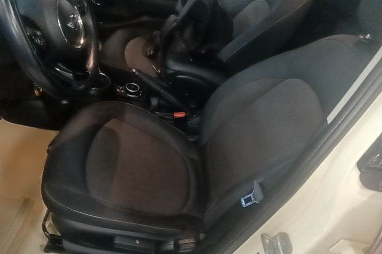 Used MINI 2016 1.2T ONE Pioneer Edition Five-Door Version Left Front Seat