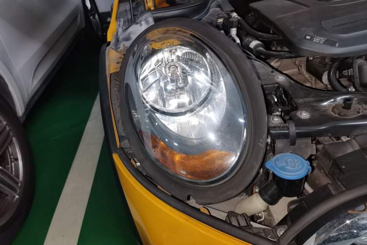 Used MINI 2016 1.5T COOPER Right Front Headlight