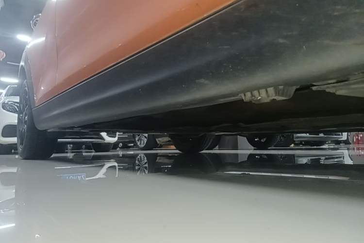 Used MINI 2016 1.2T ONE Pioneer Edition Five-Door Version Right Side Sill