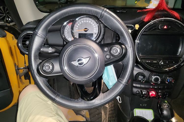 Used MINI 2016 1.2T ONE Pioneer Edition Steering Wheel
