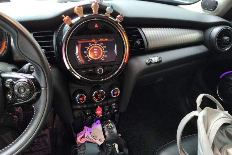 Used MINI 2016 1.5T COOPER Performance Edition Audio And AC Panel