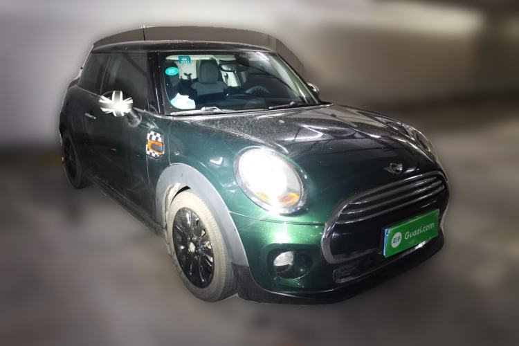 Used MINI 2016 1.5T COOPER Front Right 45 Deg