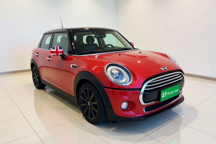 Used MINI 2016 1.5T COOPER Pioneer Edition Five-Door Model Front Right 45 Deg