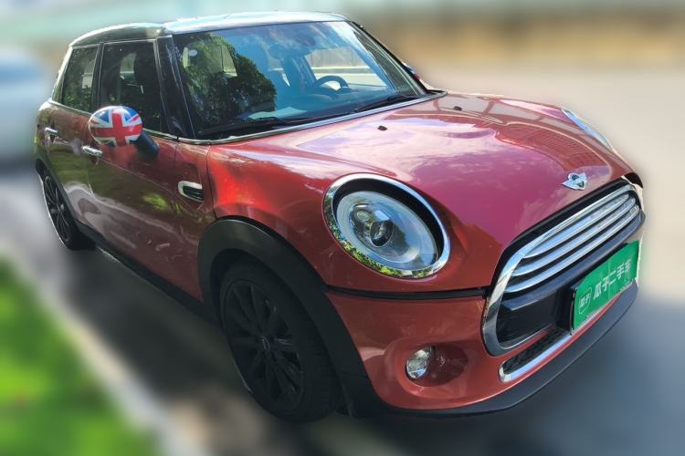 Used MINI 2016 1.5T COOPER Pioneer Edition Five-Door Model Front Right 45 Deg
