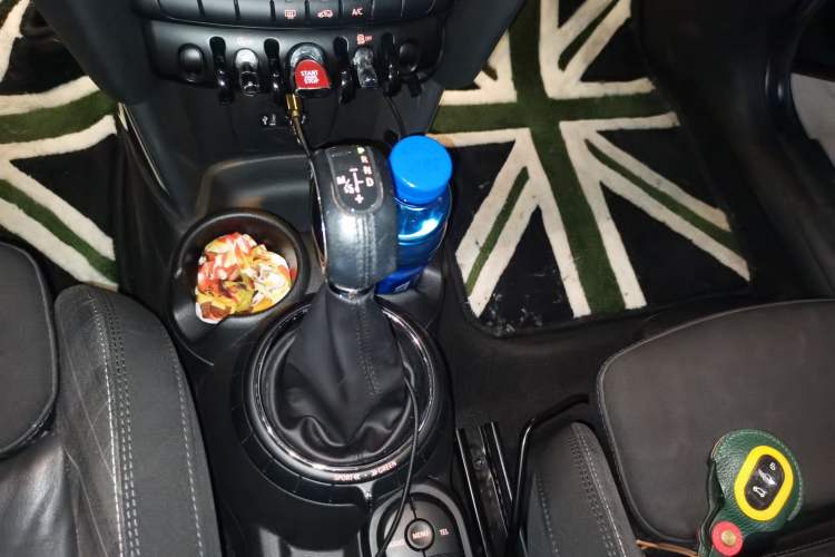 Used MINI 2016 1.5T COOPER Gear Lever