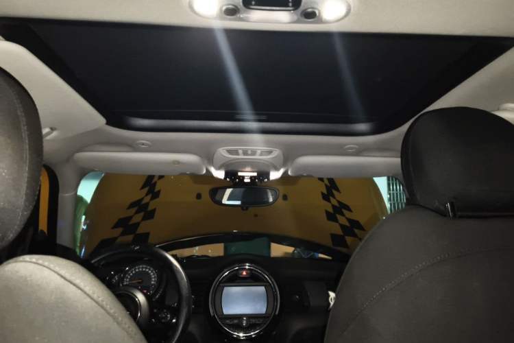Used MINI 2016 1.5T COOPER Five-Door Edition Headliner