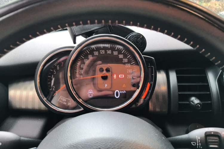 Used MINI 2016 1.5T COOPER Performance Edition Instrument Cluster
