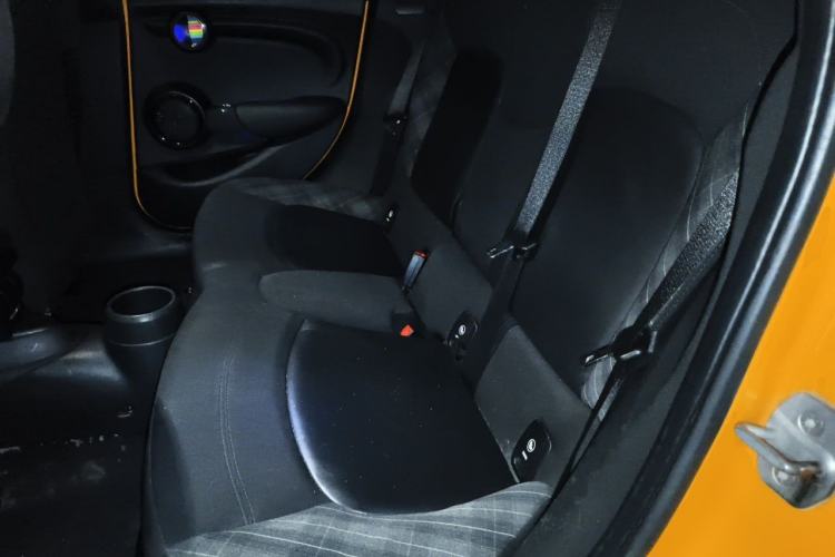 Used MINI 2016 1.5T COOPER Five-Door Edition Left Rear Seat