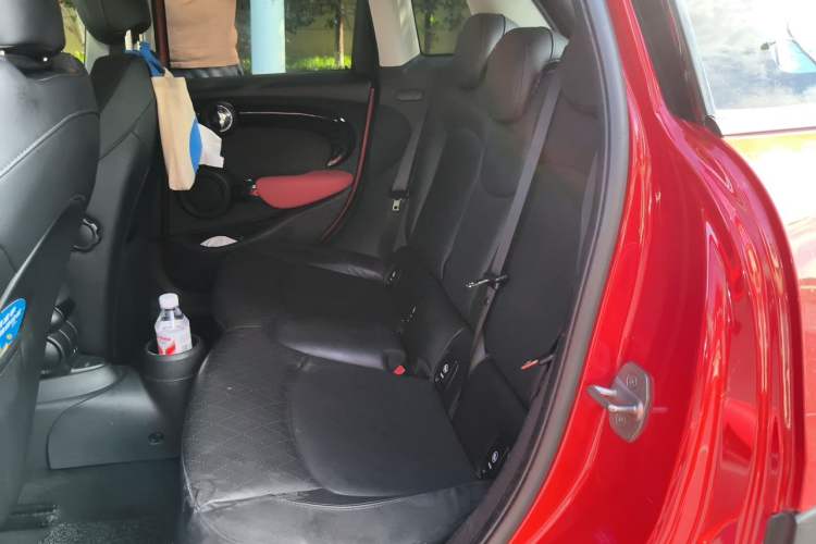 Used MINI 2016 1.5T COOPER Pioneer Edition Five-Door Model Left Rear Seat